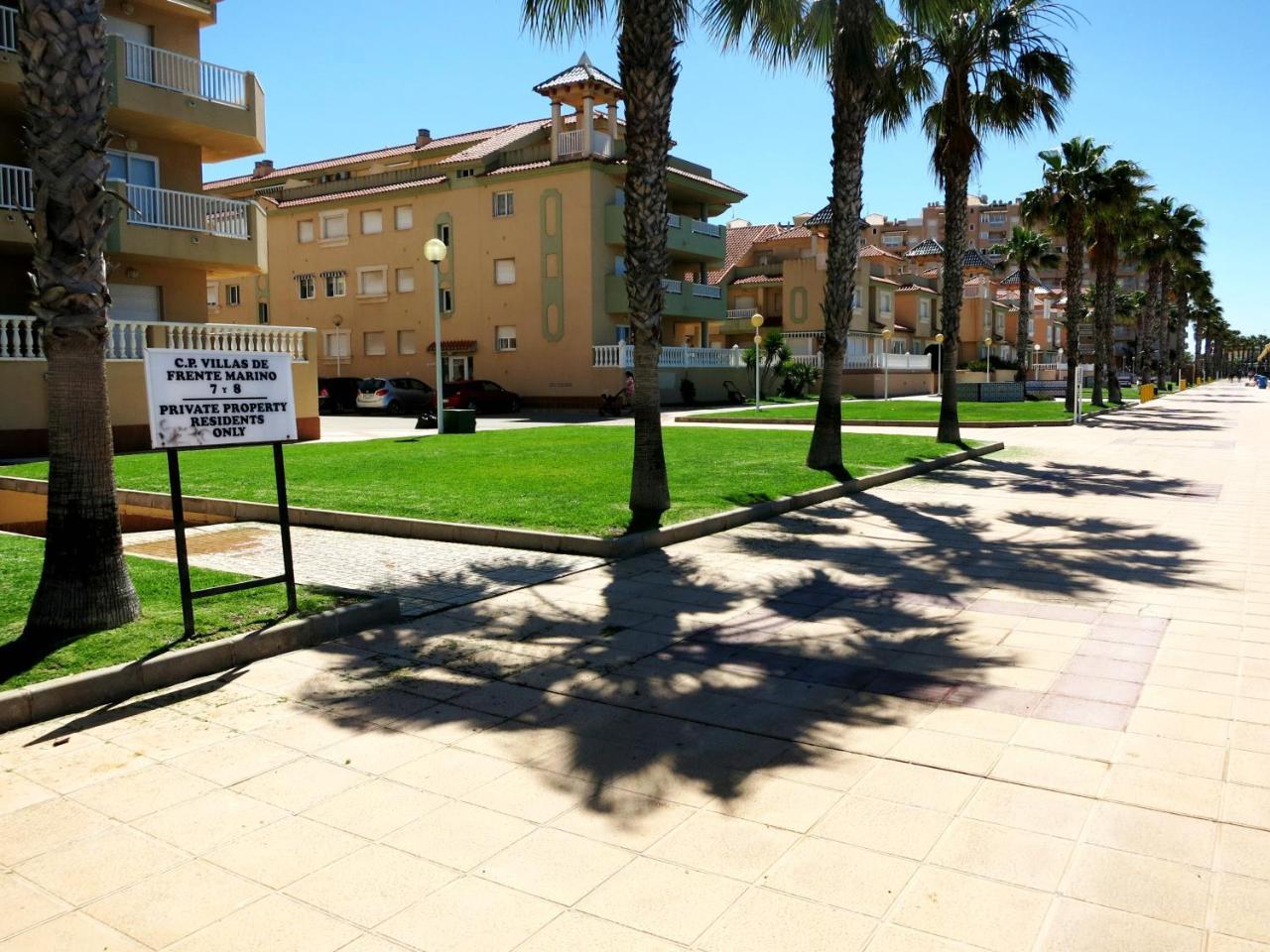 Rentyplus 251 Villa Frente Marino La Manga del Mar Menor Exterior photo